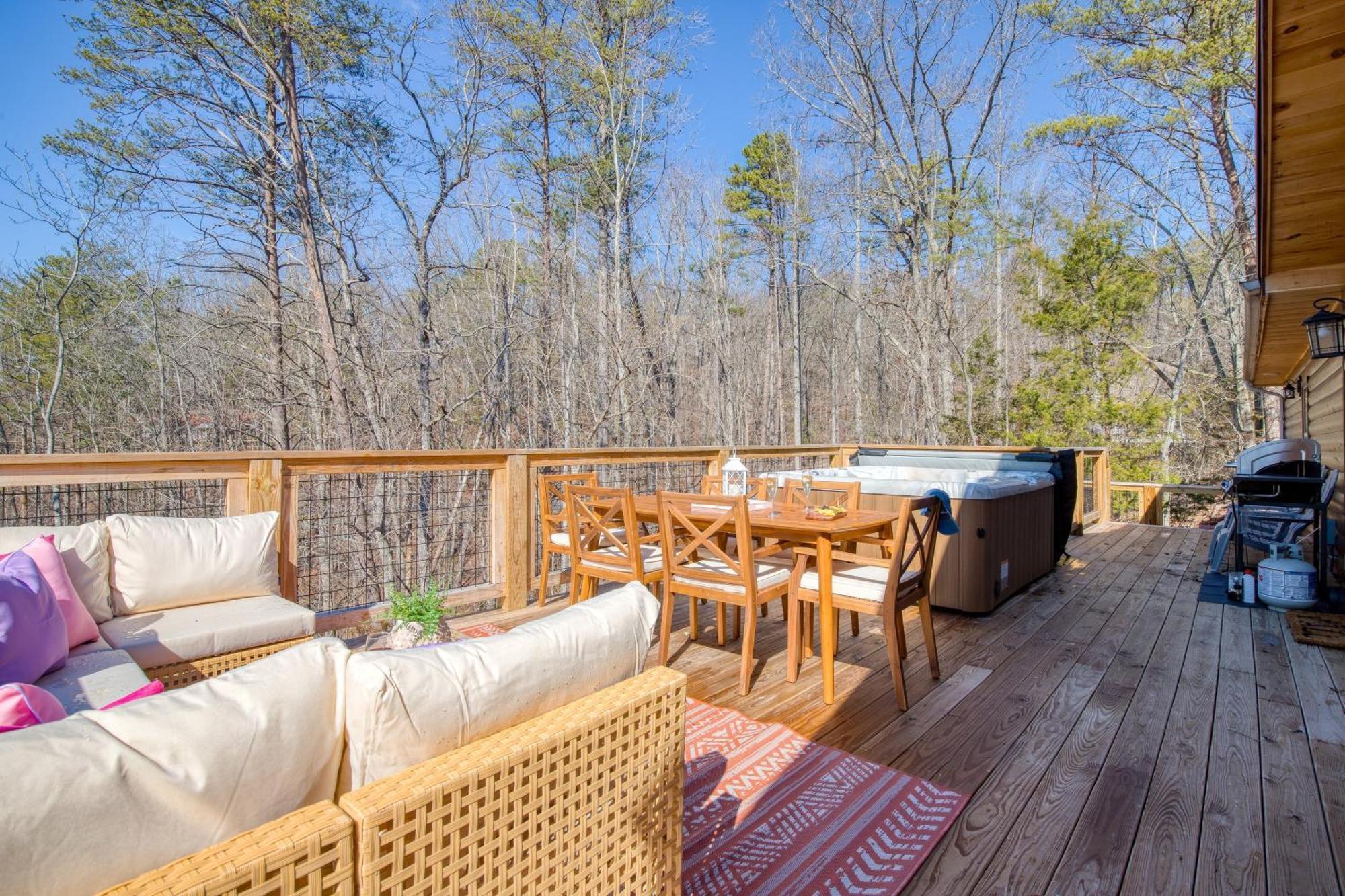Pink Pines Avantstay Luxury Aesthetic Dream Home Indoor Pool Hot Tub Pigeon Forge Exterior photo